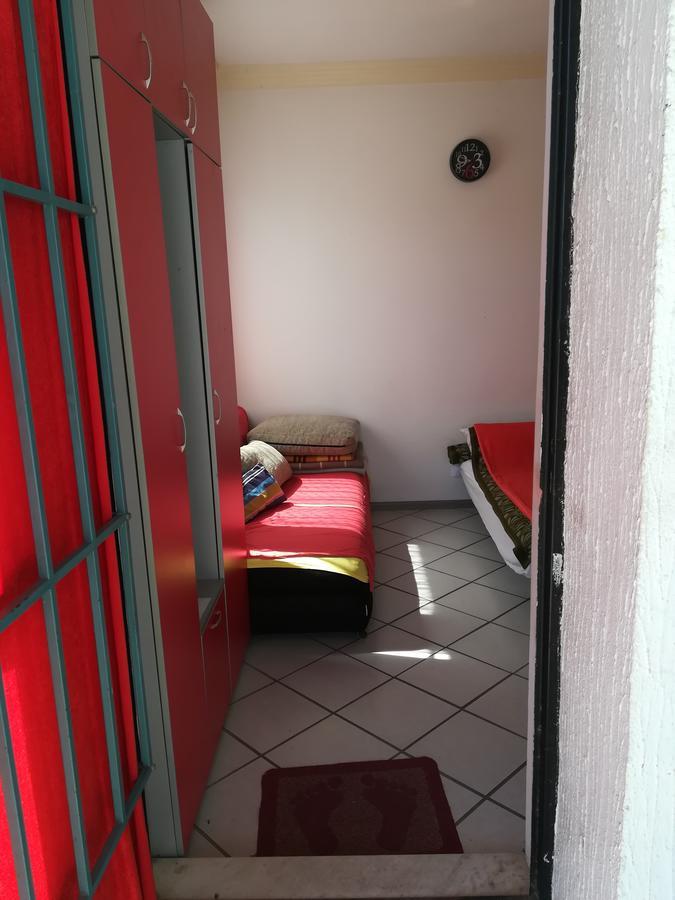 Apartmani Filipovic Kladovo Buitenkant foto